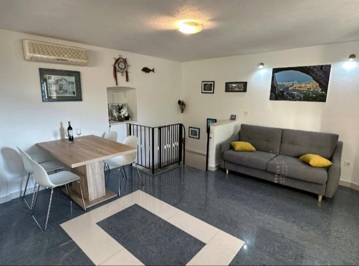 Apartmani Dalmacija Brela Dış mekan fotoğraf